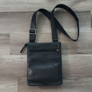 Fossil Black Messenger Bag with Matte Finish and Adjustable Strap